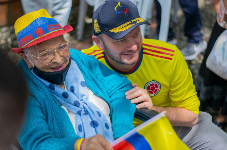 Santi Montoya Próximo Senador de Colombia Santi Montoya Próximo Senador de Colombia