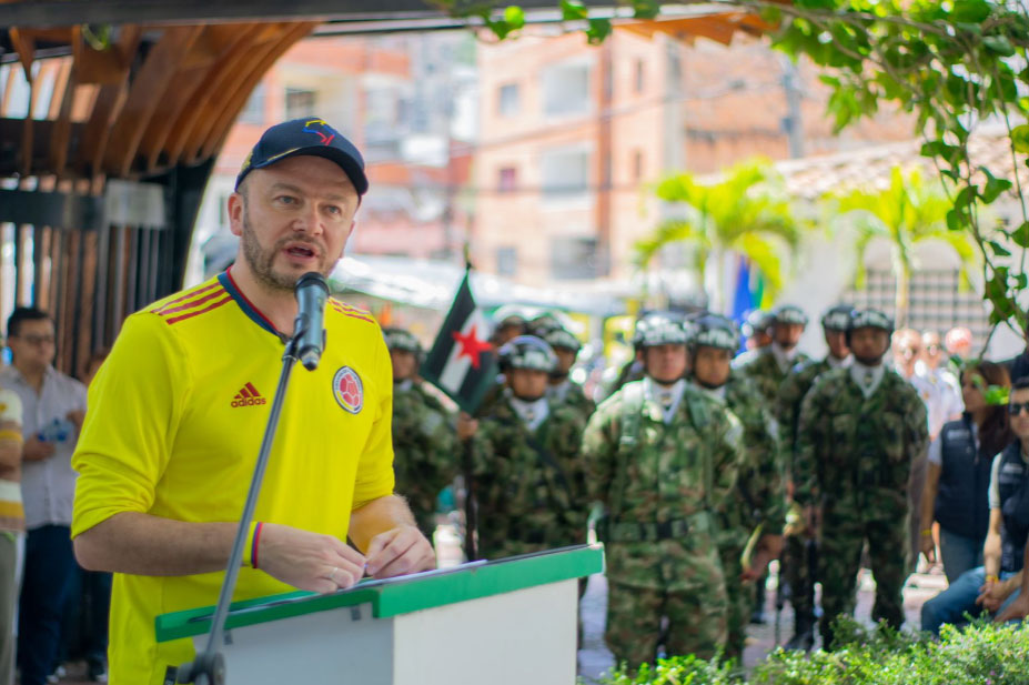 Santi Montoya Próximo SeSanti Montoya Senado Santi Montoya Senado